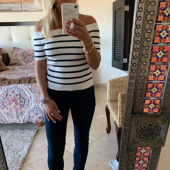 Club Monaco Size S Classic Striped Off-Shoulder Knit Top - Picture 4 of 5